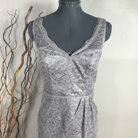 Holiday Party Silver Sweetheart Lace Dress - Picture 3 of 8